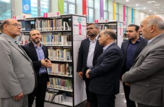 پیوند کتاب و شهادت در کتابخانه‌های عمومی استان فارس